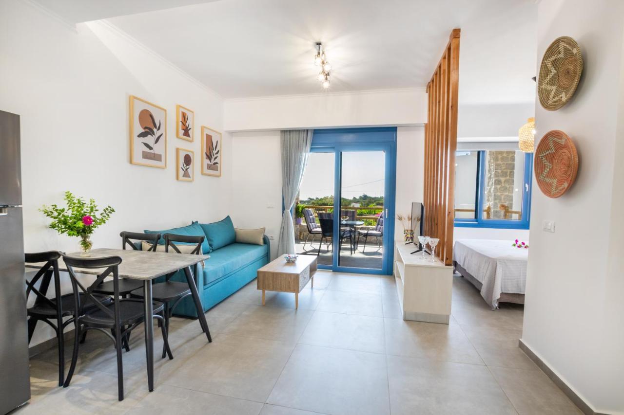 Venetia'S Apartments Lefkos  Bagian luar foto